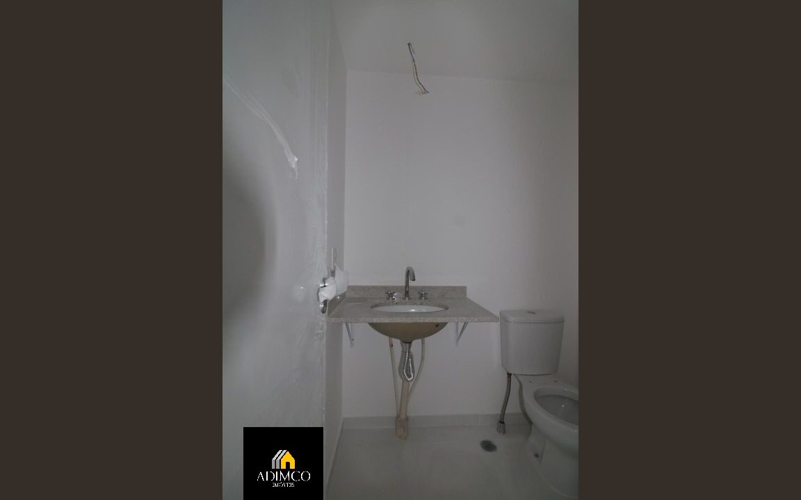 893323527-837.0948844451709IMG7206