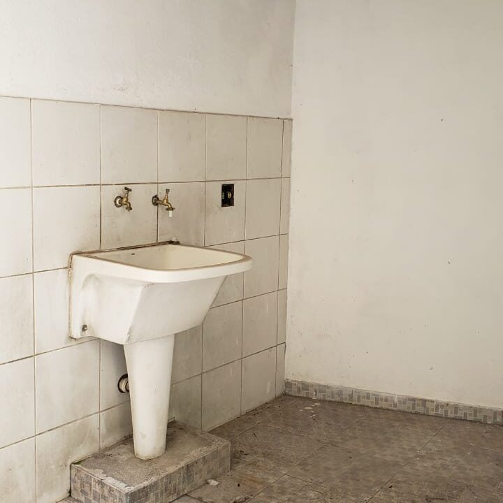 2bc8b561-7271-46b5-a847-5638ab4fffbb