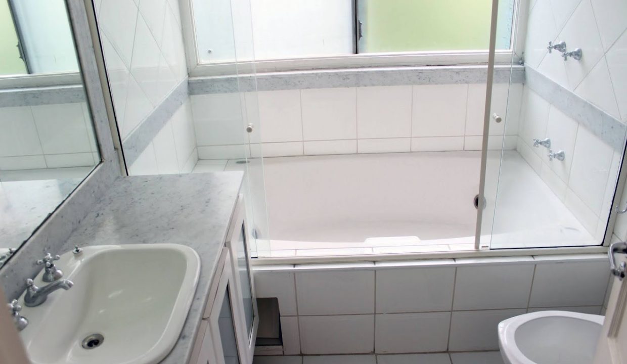 11 Banheiro suite