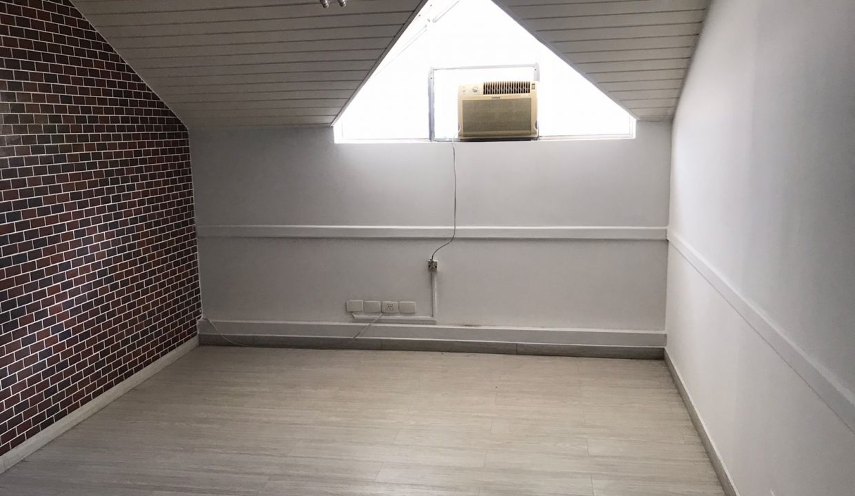 ff7d3100-f06d-41cd-976c-4fa319fa782b