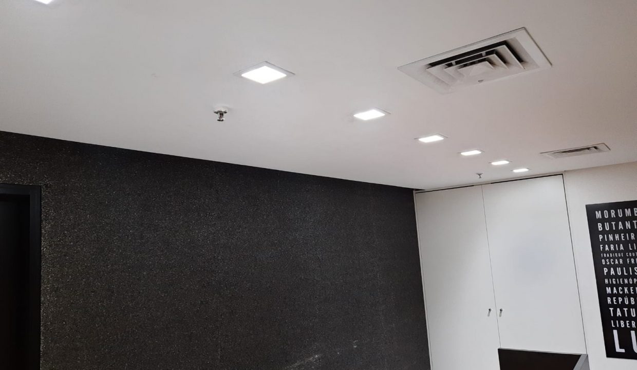 e05c9b4c-bf51-47b3-b5fb-55de4048709e