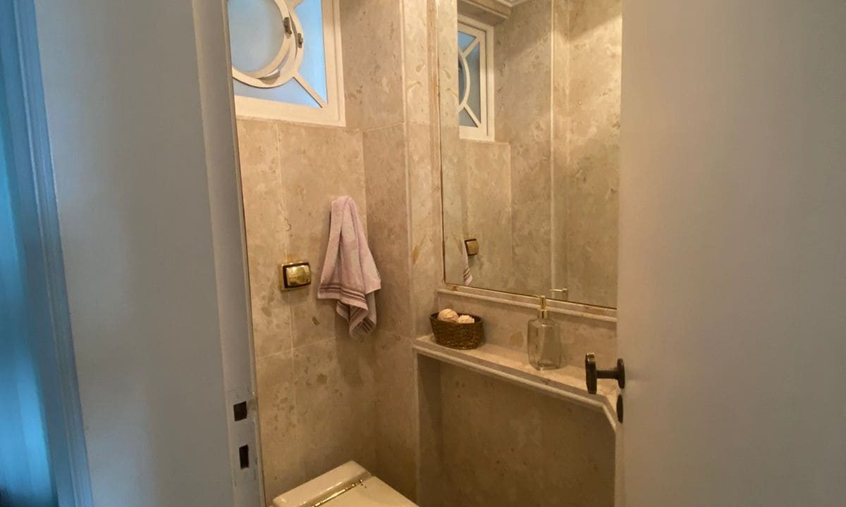 98ccd8b2-30bd-4295-bd4d-26cwww6b8b96a56