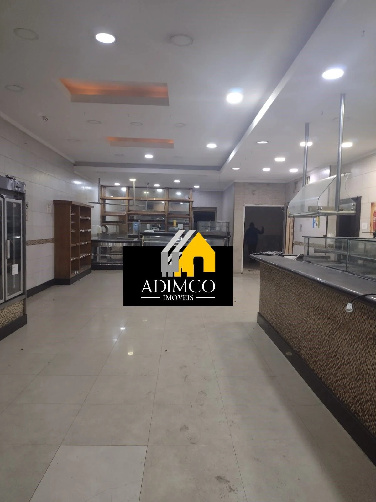 Aluga-se Ótimo Salão Comercial na Mooca – Zona Leste
