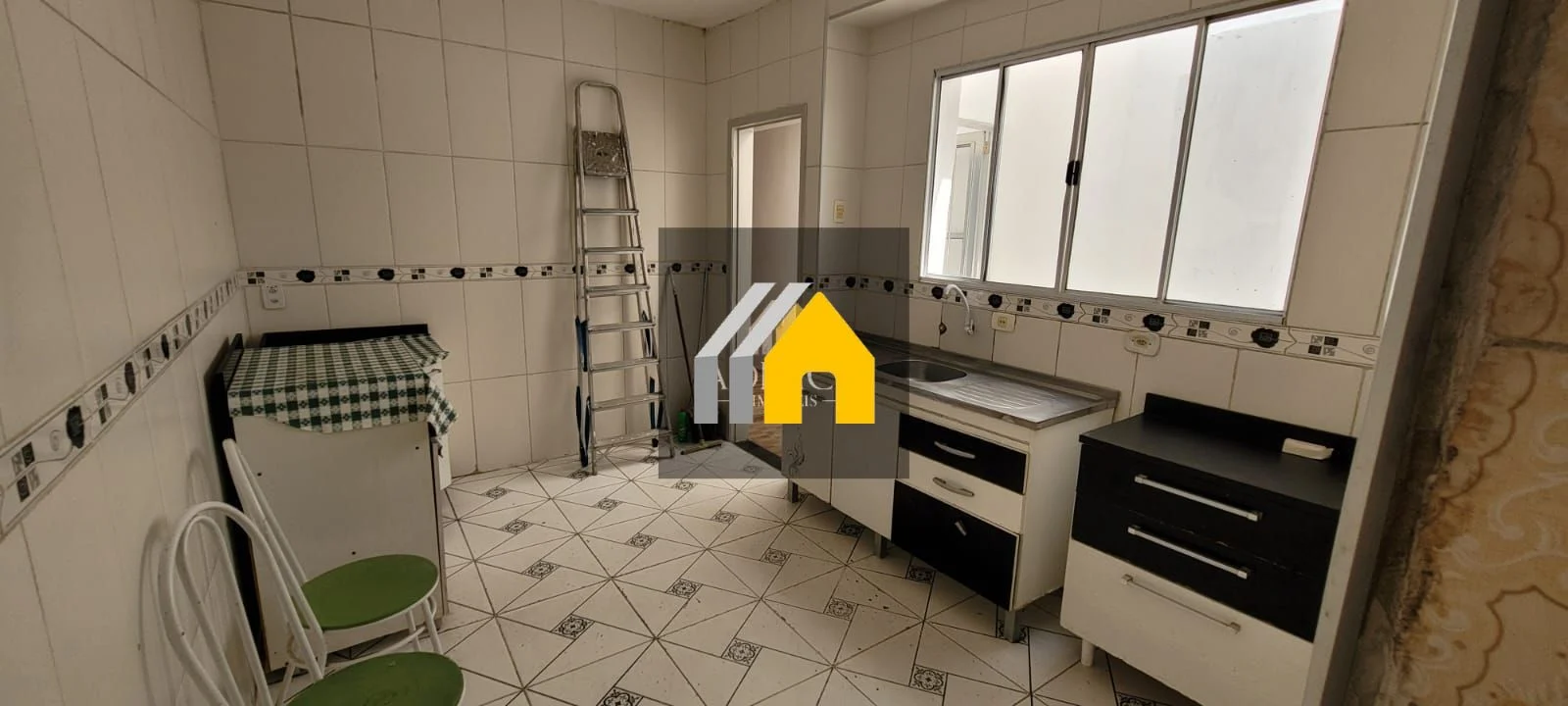 Vende-se e Aluga-se Linda Casa no Belém – Ótima Oportunidade: foto 13 de 30