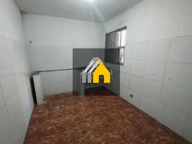 Vende-se e Aluga-se Ótimo Salão Comercial com Casa nos Fundos Belém – Zona Leste