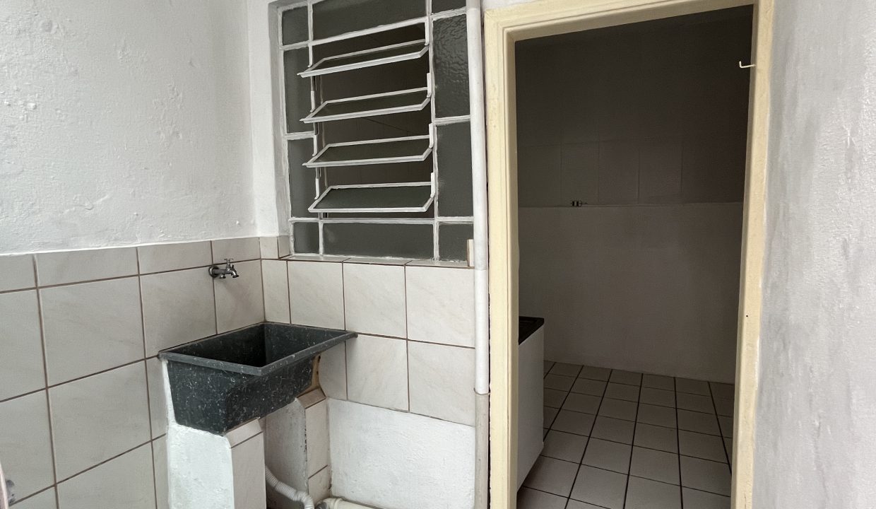 Area de serviço fechada