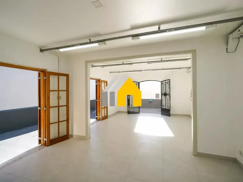 Aluga-se Linda Casa no Tatuapé – SP