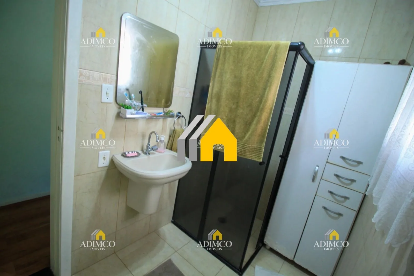Vende ou Aluga – Casa 3 Dormitórios na Água Rasa com 157m²: foto 14 de 23