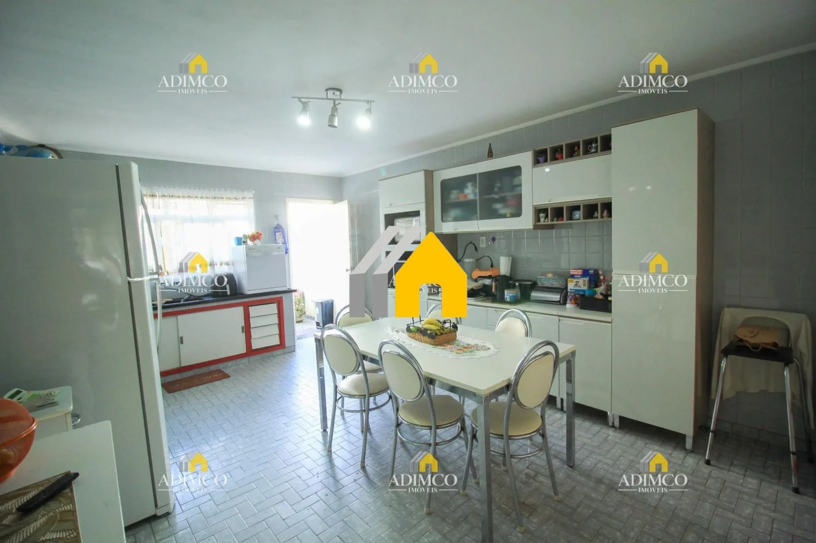 Vende ou Aluga – Casa 3 Dormitórios na Água Rasa com 157m²: foto 15 de 23