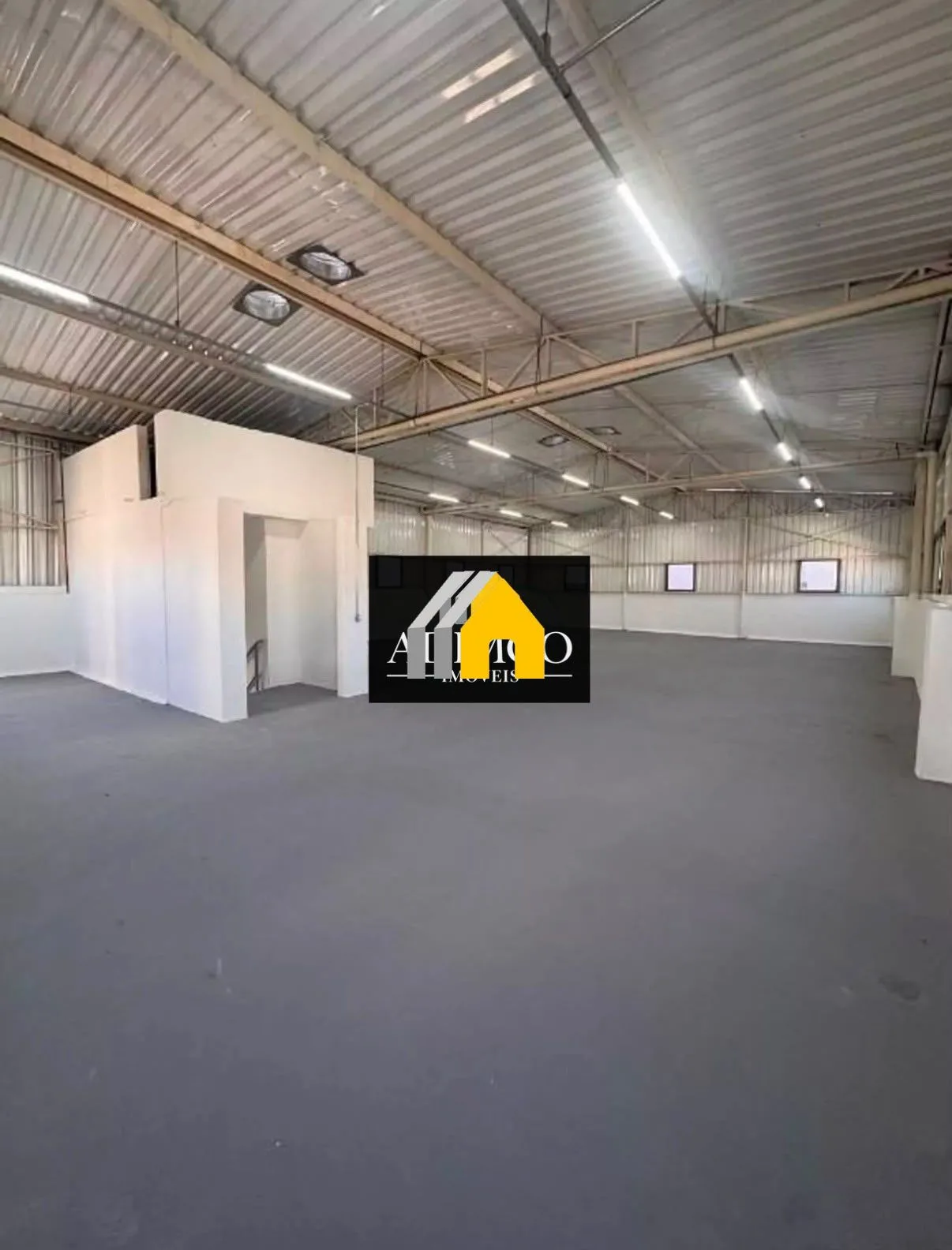 Vende ou Aluga _ Excelente Galpão no Belém – Boa Localização: foto 6 de 12