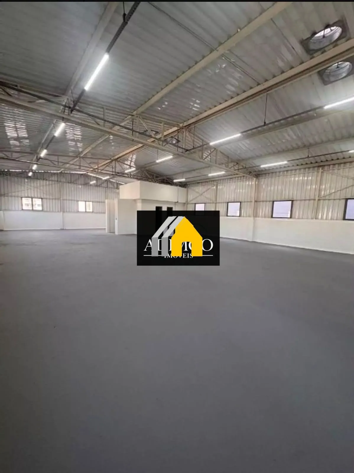 Vende ou Aluga _ Excelente Galpão no Belém – Boa Localização: foto 7 de 12