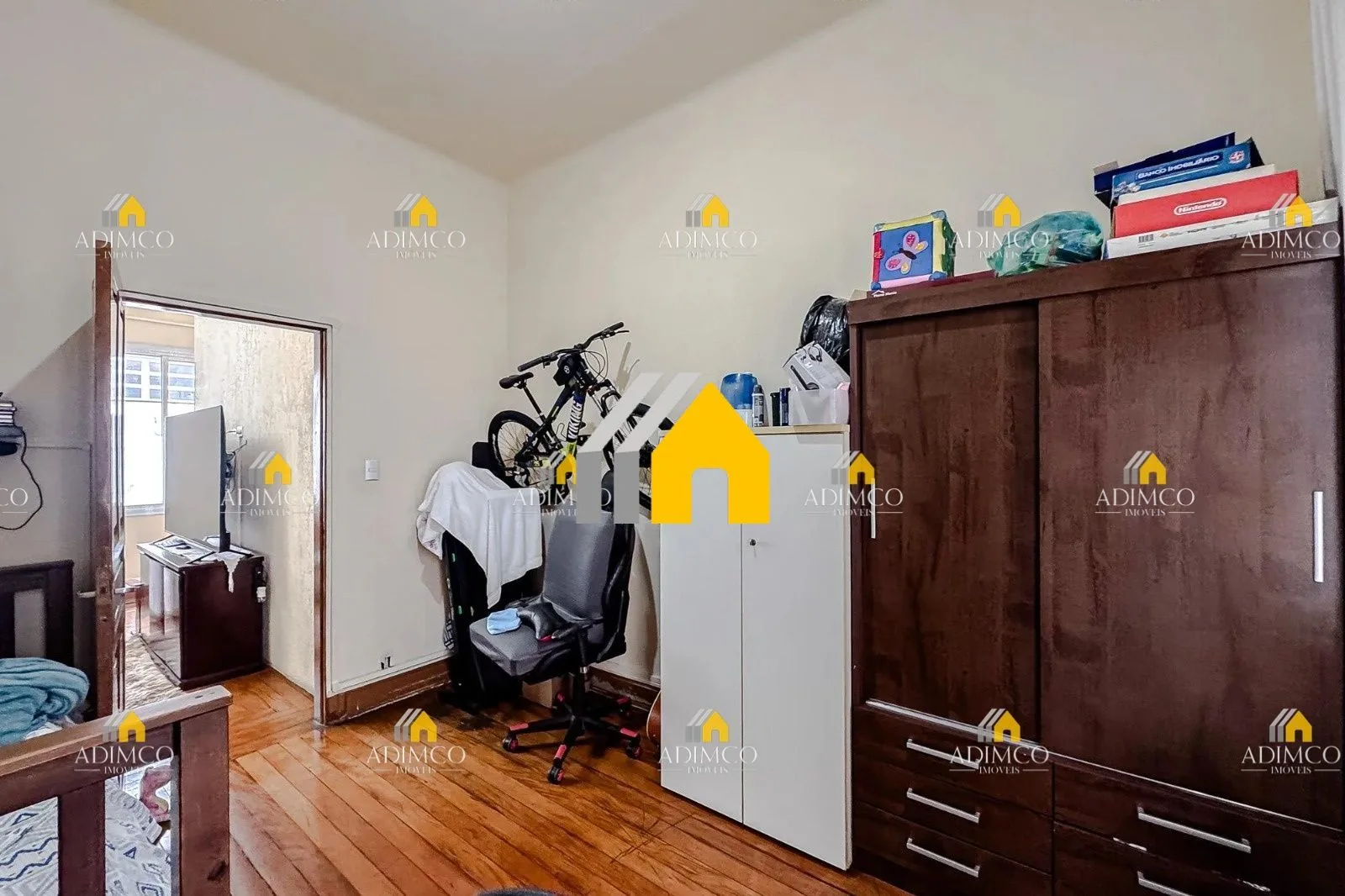 Vende _ Sobrado com 6 Dormitórios, Terreno de 180 M² – Belém: foto 15 de 30