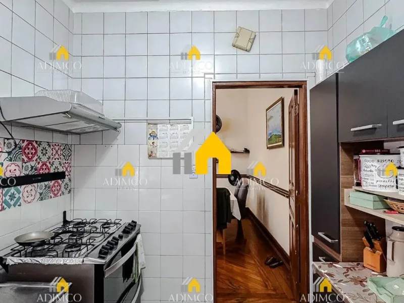 Vende _ Sobrado com 6 Dormitórios, Terreno de 180 M² – Belém: foto 3